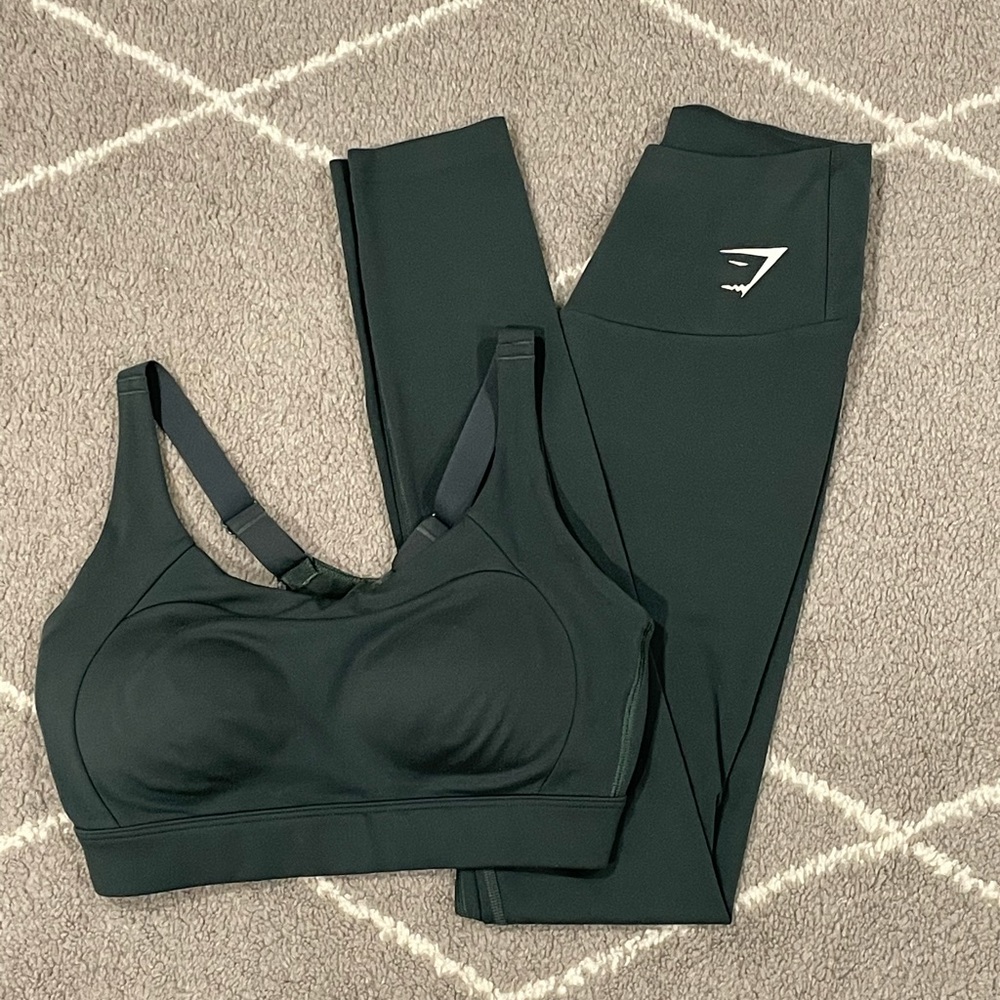 Gymshark Dark Green Set XS